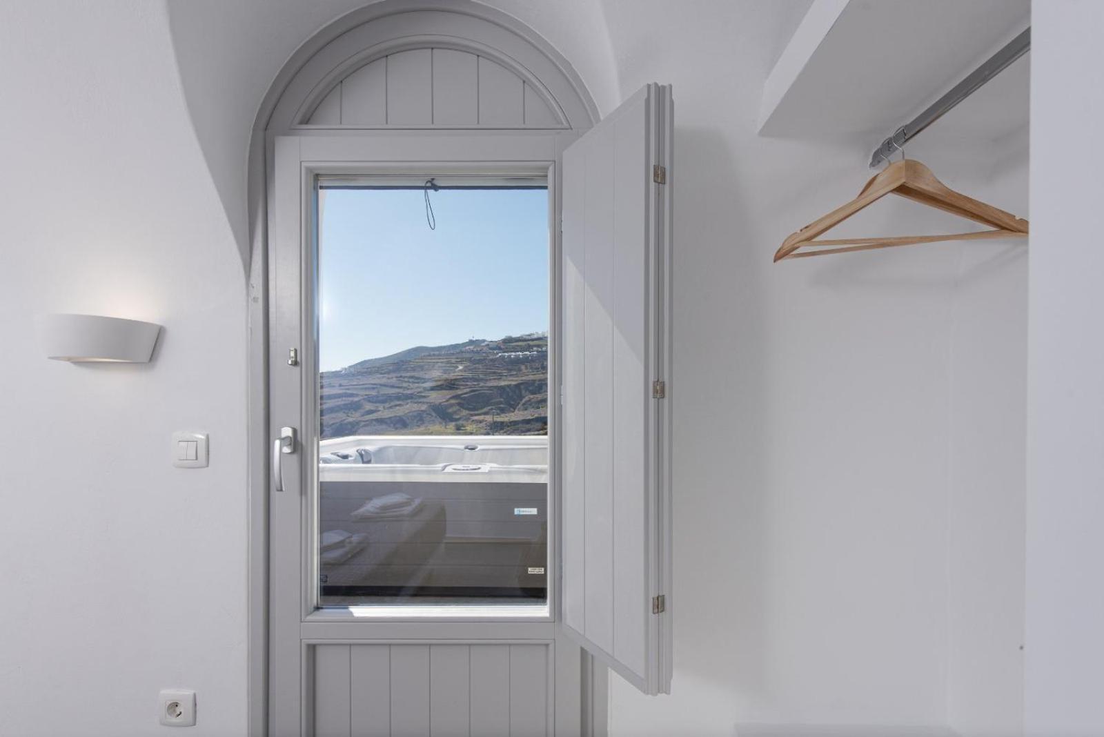 Golden View Suites Vothon Екстер'єр фото